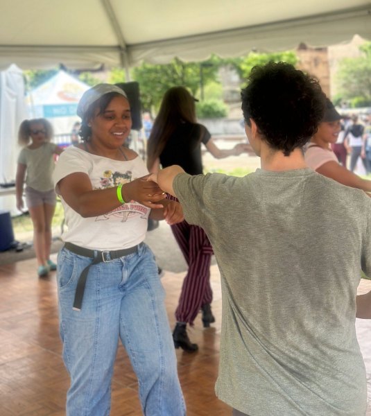 Stone-Arch-Bridge-Festival-2025-Dancing-on-the-River