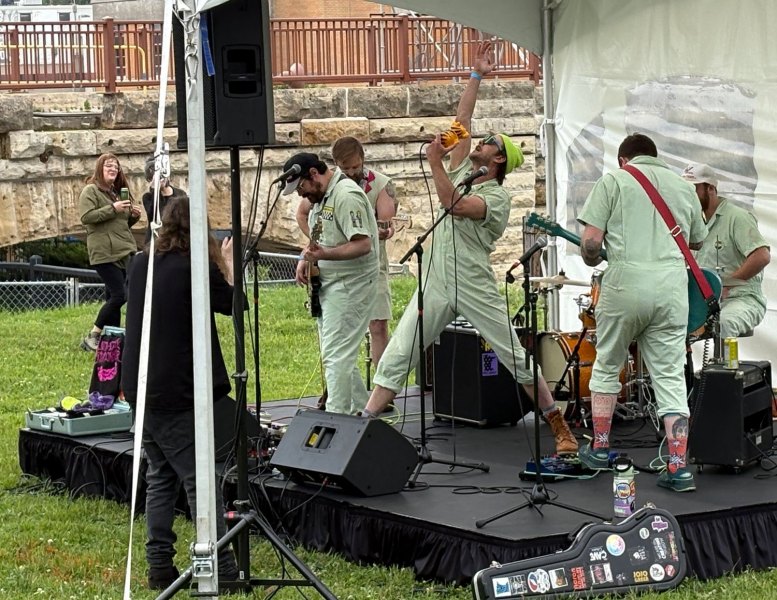 Stone-Arch-Bridge-Festival-2025-performance-Unattractive-Giant-Monster