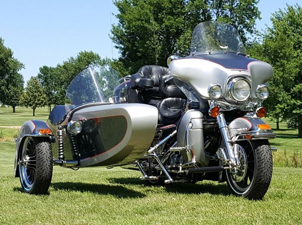 Stone-Arch-Bridge-Festival-Art-of-the-Car-Show-1993-Harley-Sidekick-90th-Anniversay